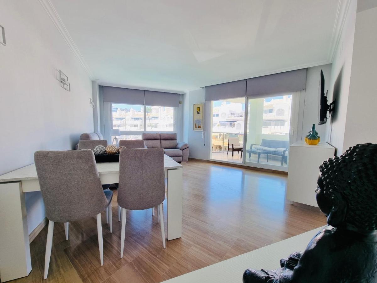 Apartmán G&G Isla Marina Puerto Benalmádena Exteriér fotografie